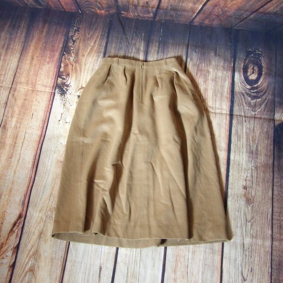 Elegant Tan Women's Skirt - Picture 6 of 14